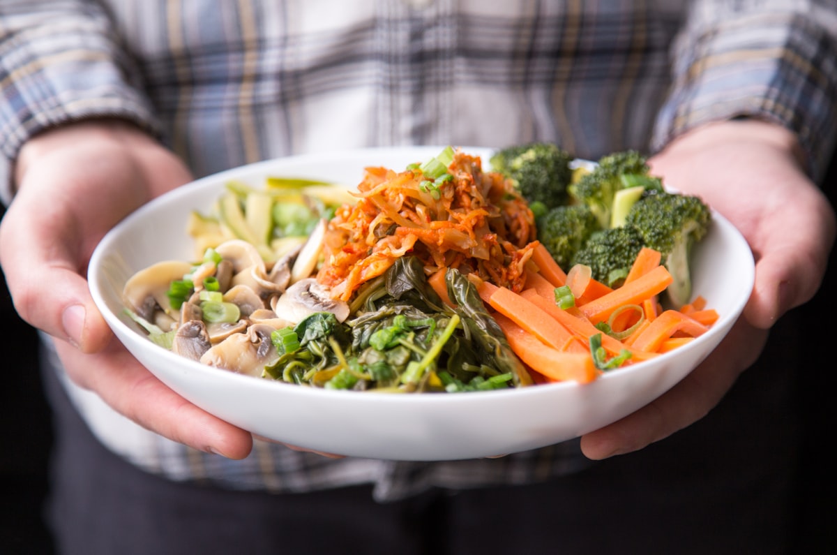 Buddha bowl z warzywami i kaszy gryczanej